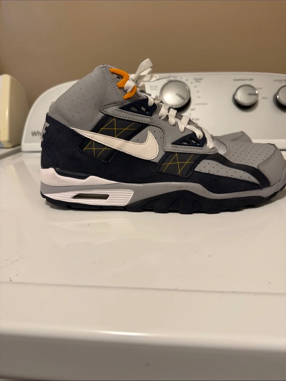 Nike Air Trainer SC High Georgetown Men Size 10.5 Bo Jackson Shoes 302346-014